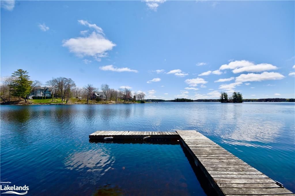12 CORRIEVALE Road Georgian Bay Ontario L0K 1S0