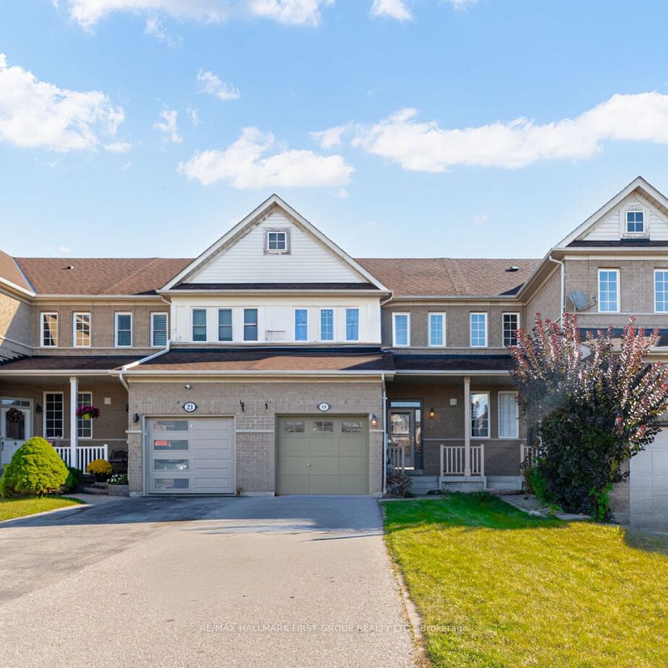 19 Inlet Bay Drive, Whitby, ON L1N 9P2