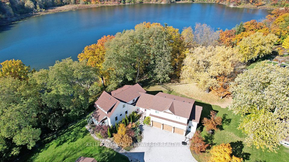 8 Macleod Estate