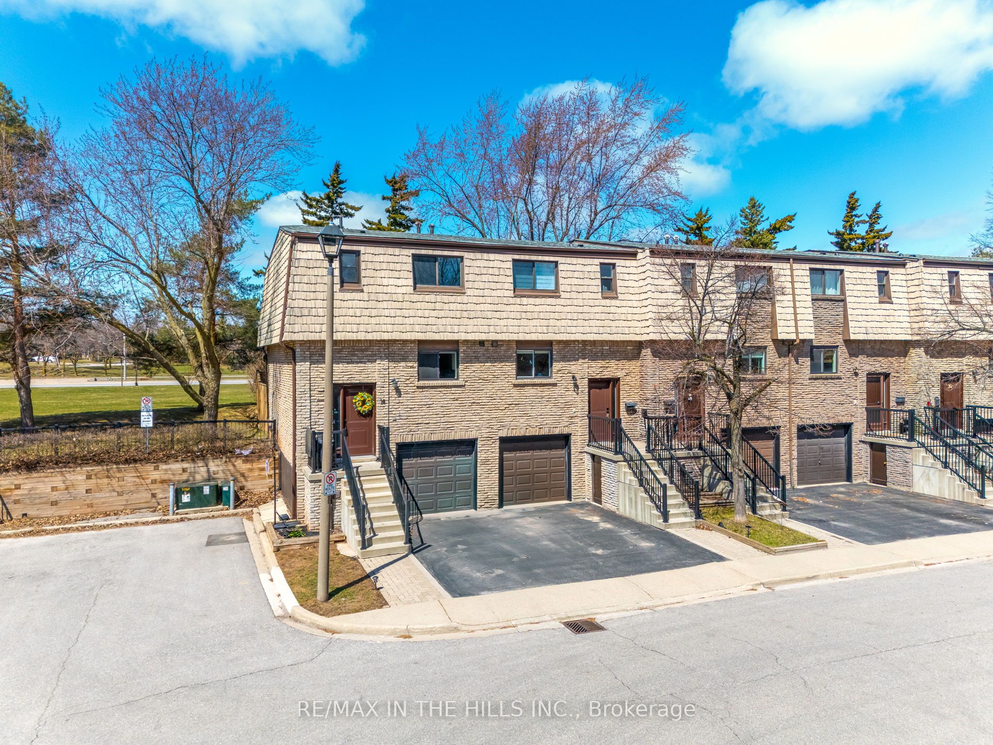 #14 - 1532 Sixth Line, Oakville, ON L6H 2P2