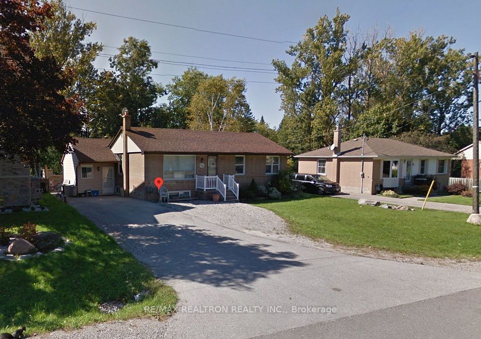 105 Humber Crescent, King, ON L7B 1J3