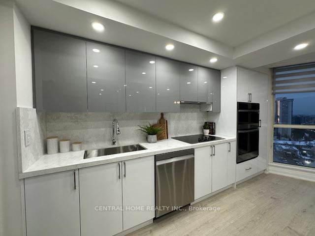 2 Bedrooms Condo at 85 Skymark,  Toronto For sale