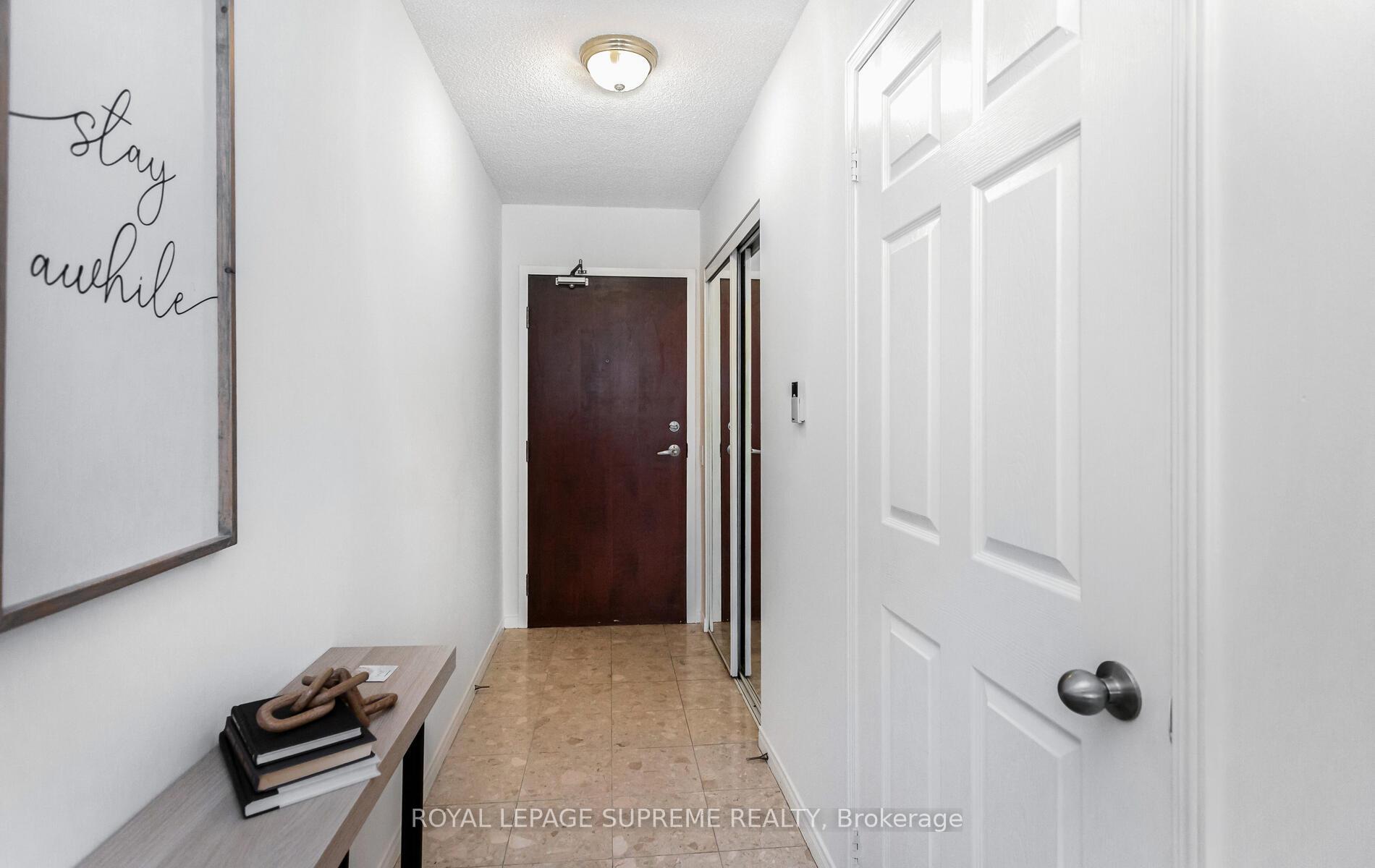 2 Bedrooms Condo at 35 Finch, Toronto For sale