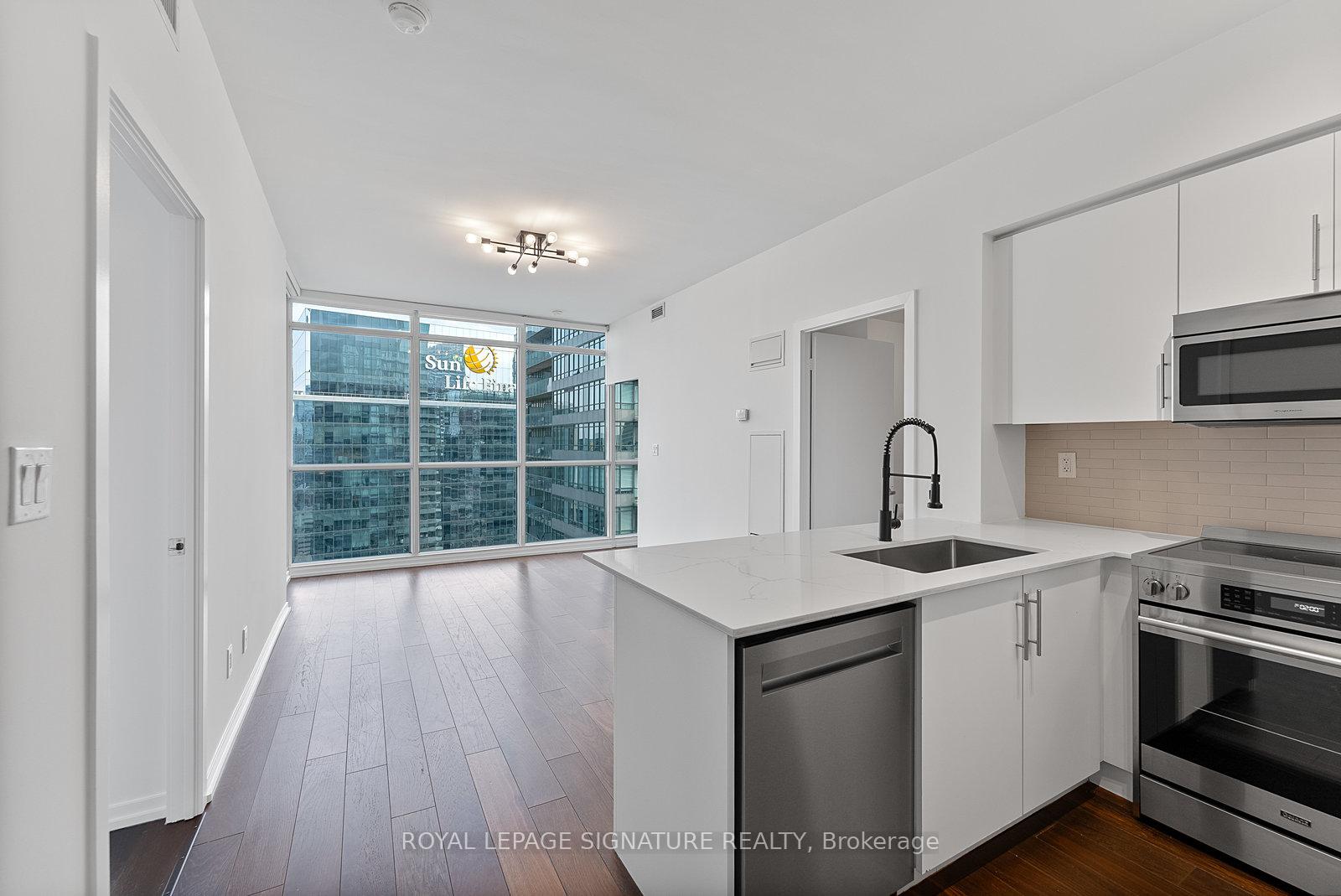3 Bedrooms Condo at 65 Bremner, Toronto For sale