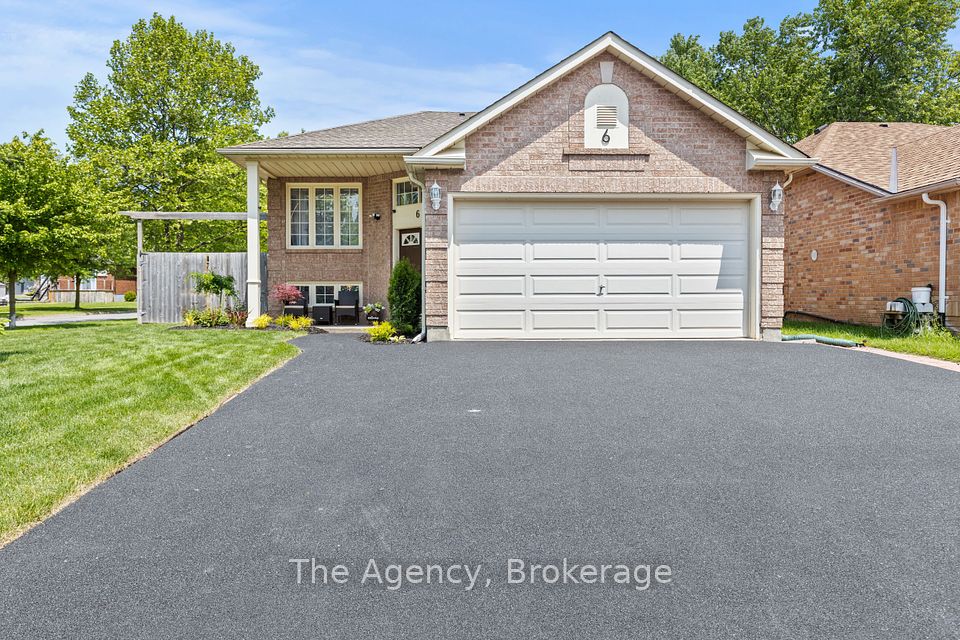 6 Madison Court, Welland, ON L3C 7G3