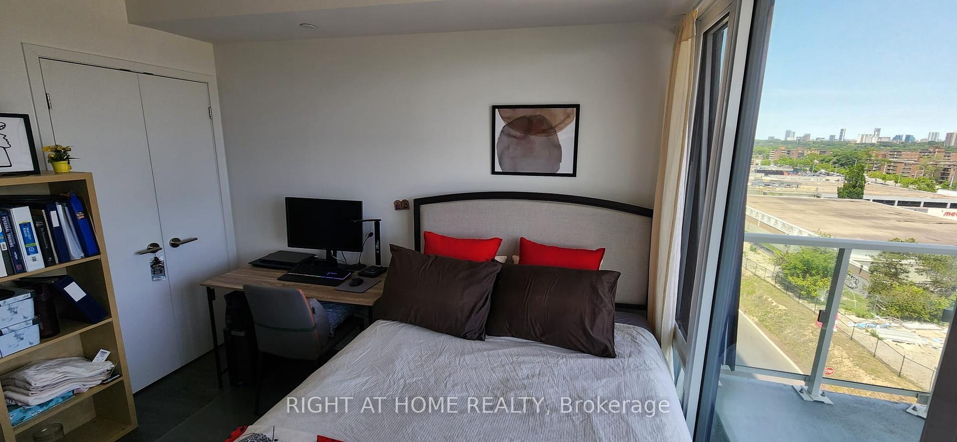 3 Bedrooms Condo at 20 O’Neill, Toronto For sale
