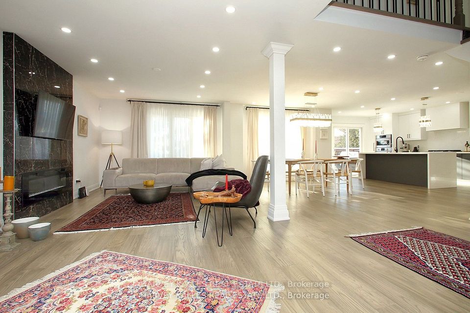 58 Lensmith Drive