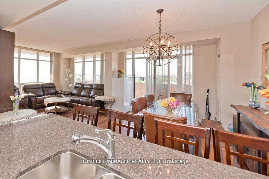 2 Bedrooms Condo at 9235 Jane, Vaughan For sale