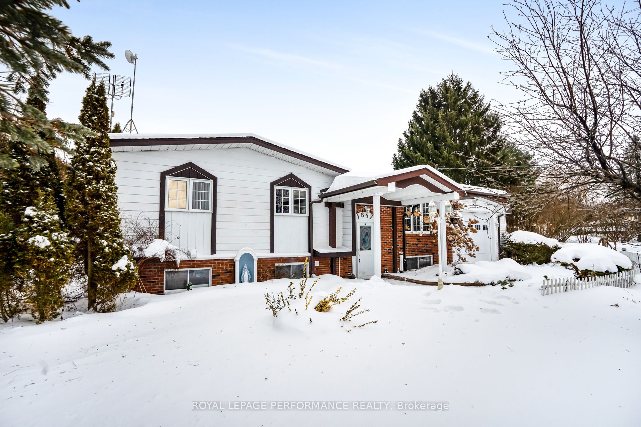 1847 Cassburn Road, Champlain, ON K0B 1K0