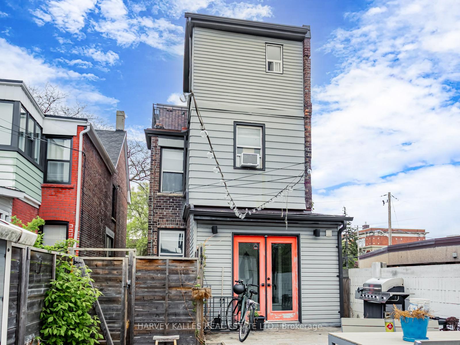 45 Strathmore Boulevard
