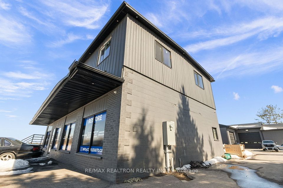 11151 Simcoe