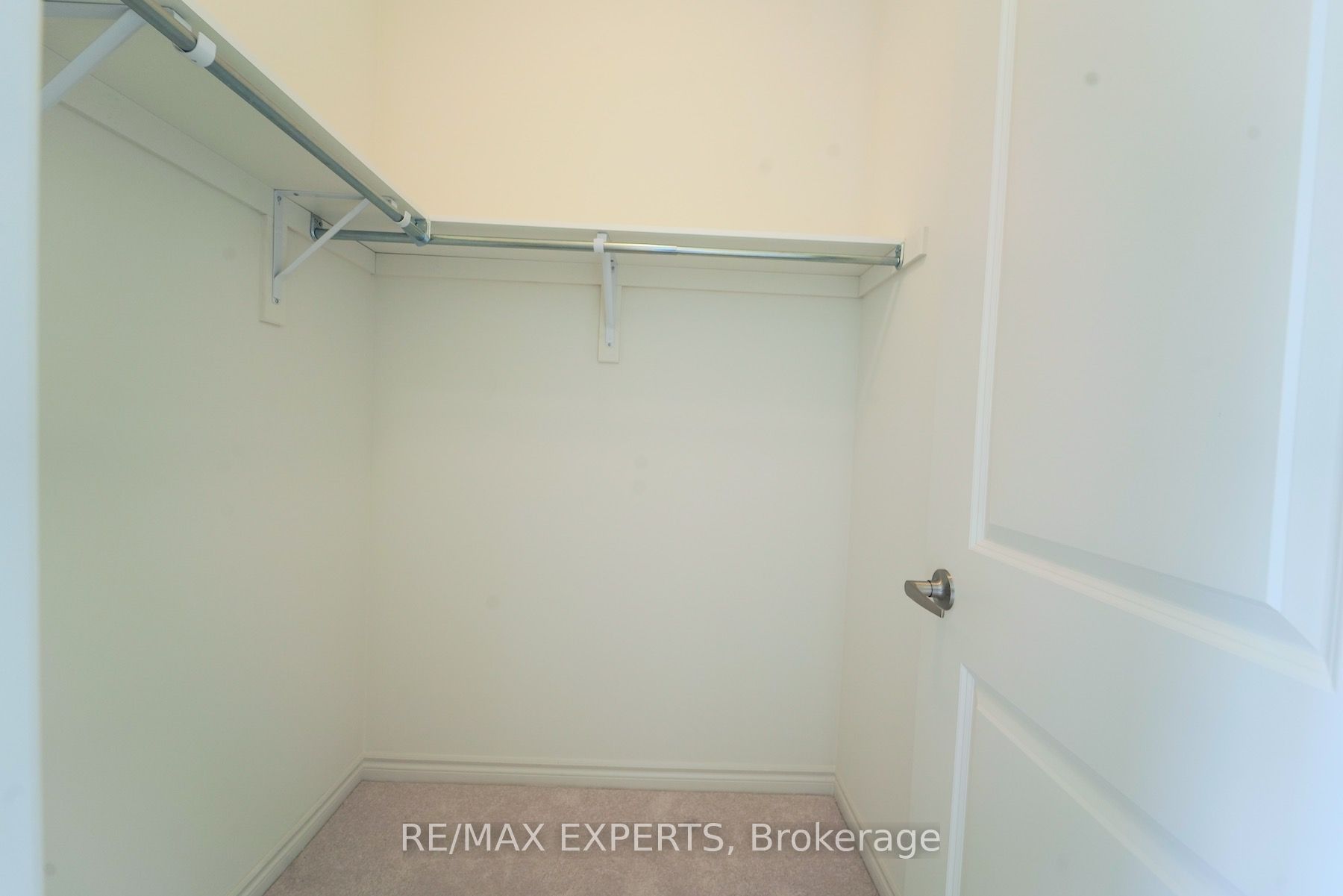 18 Mayapple Street
