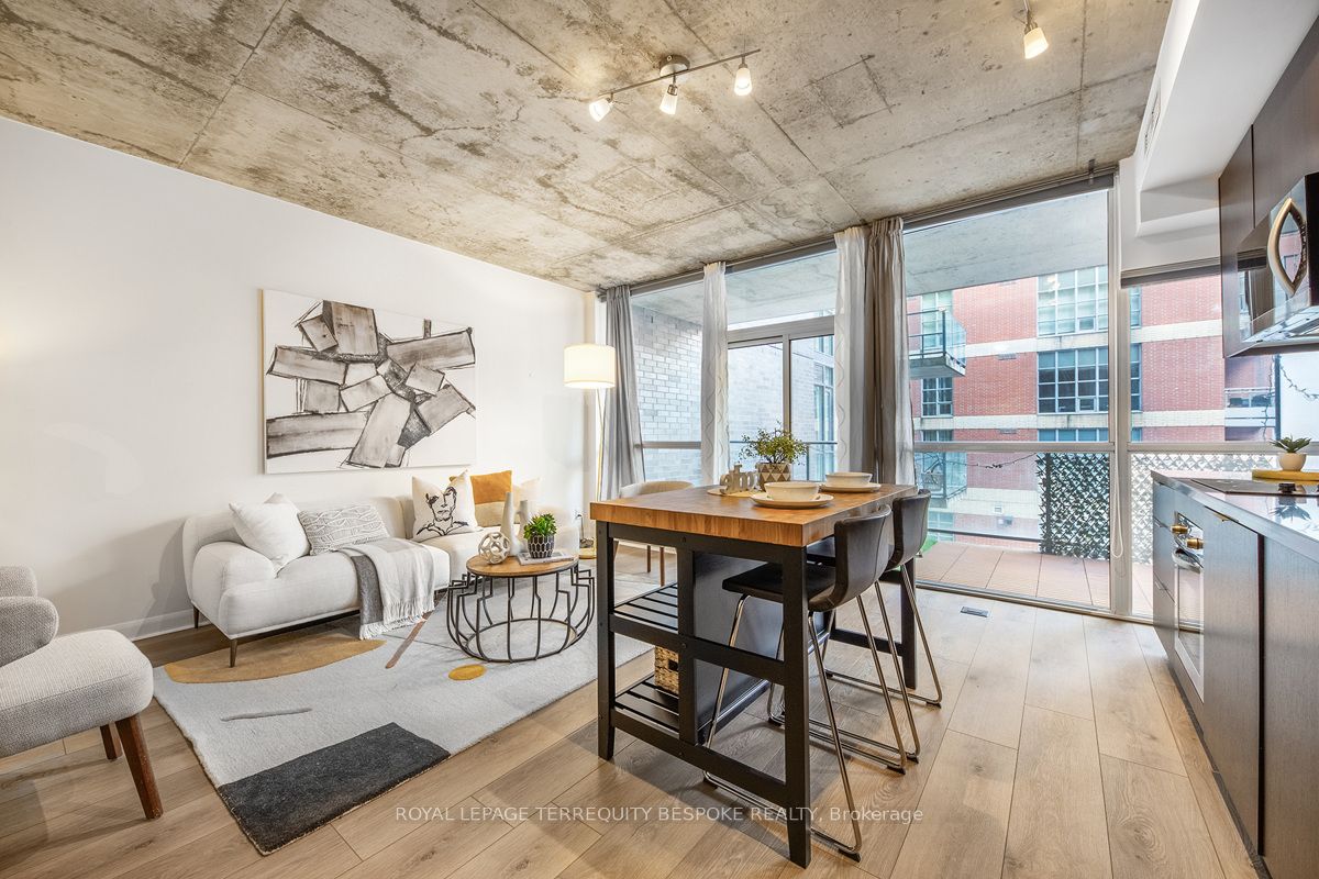478 King Street W, #202