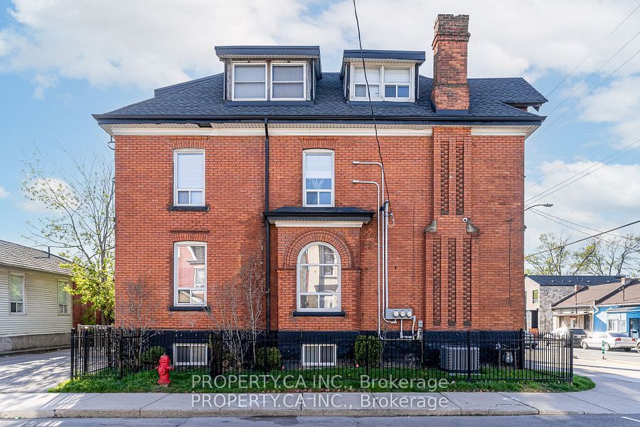 340 Cannon Street, Hamilton, ON L8L 2B9