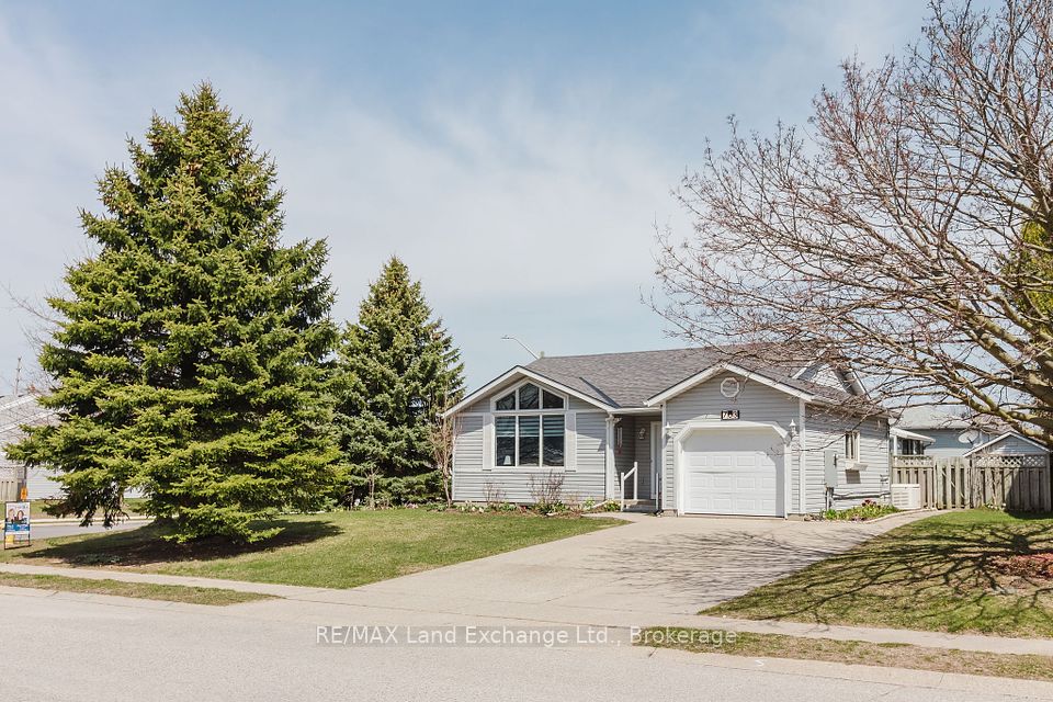 763 Bradford Street, Saugeen Shores, ON N0H 2C0