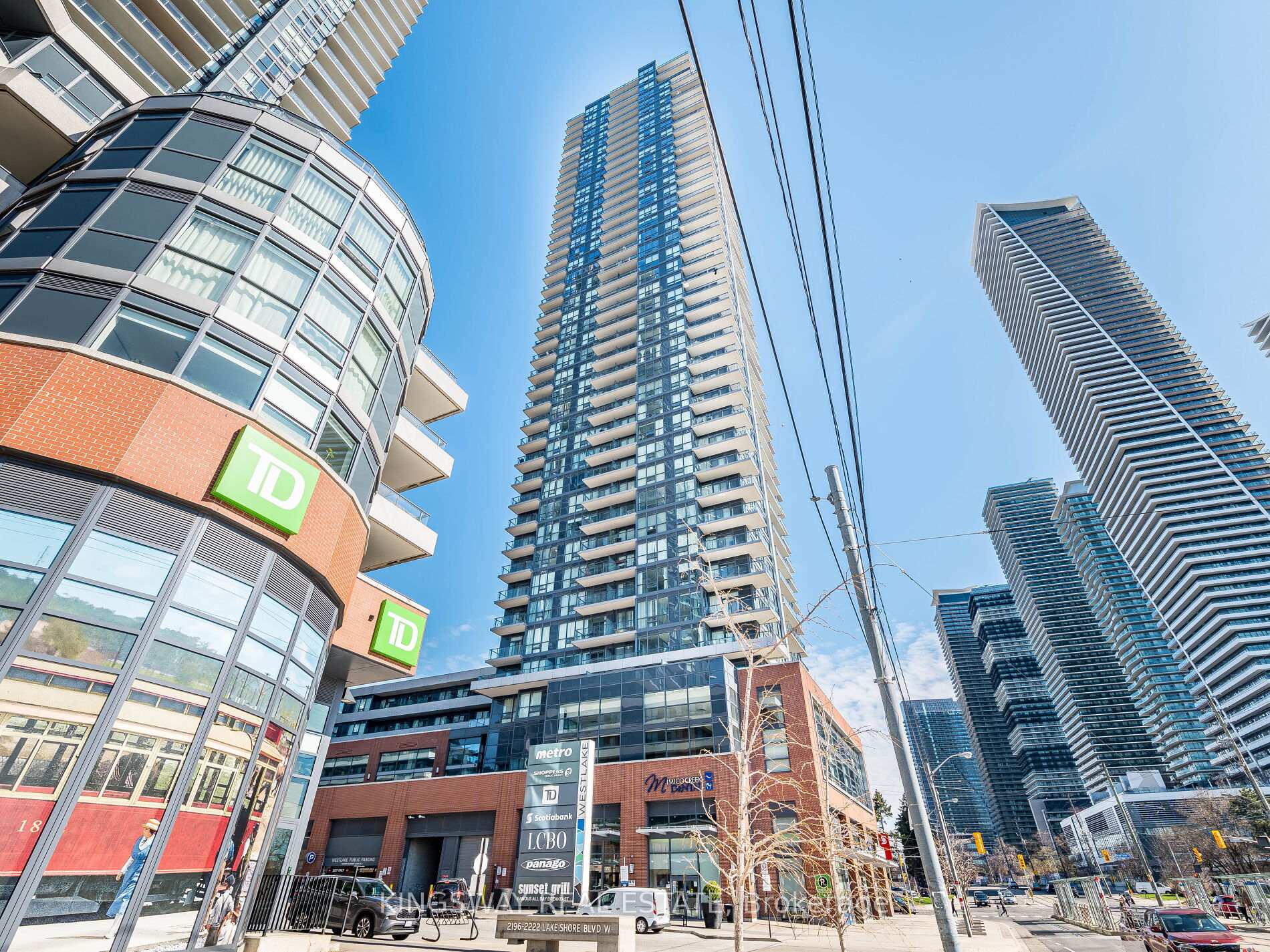 2 Bedrooms Condo at 2200 Lakeshore,  Toronto For sale