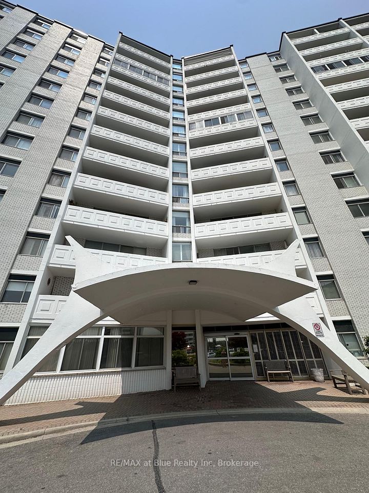 #502 - 15 Towering Heights Boulevard, St. Catharines, ON L2T 3G7