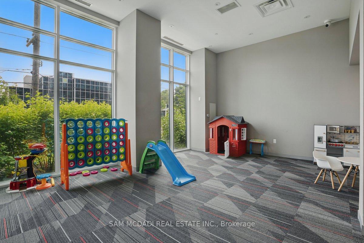 2 Bedrooms Condo at 3220 Sheppard, Toronto For sale