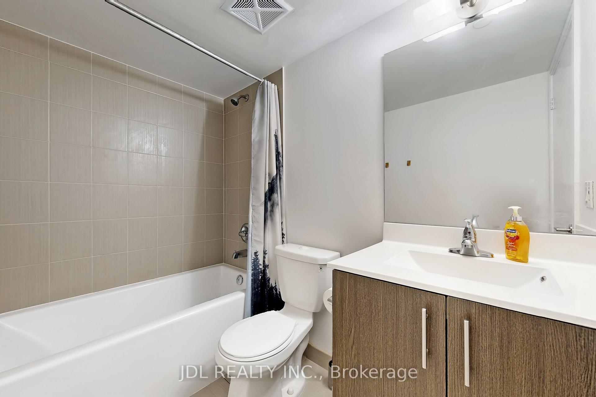 2 Bedrooms Condo at 255 Village Green, Toronto For sale