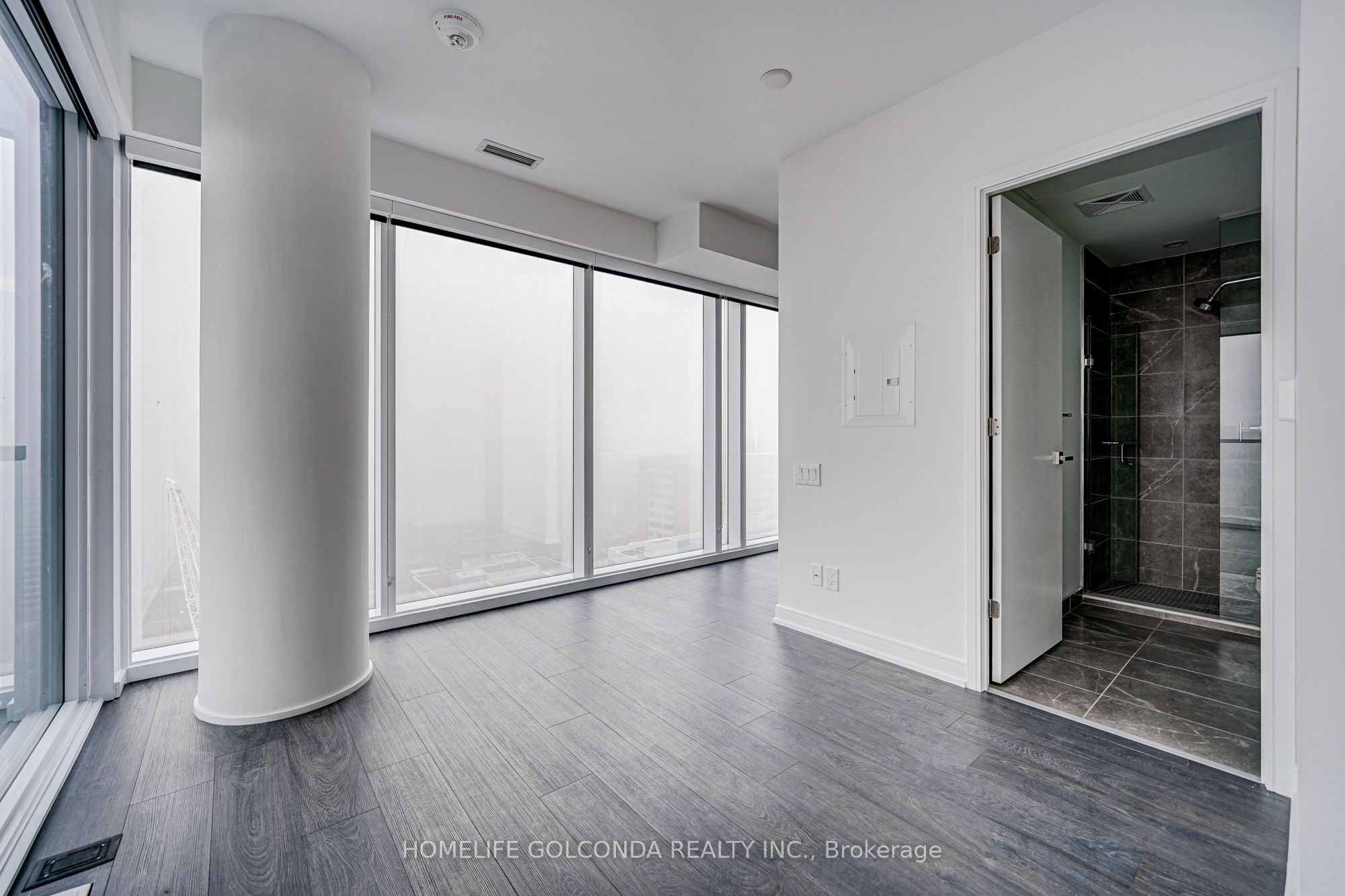 3 Gloucester Street, #3001