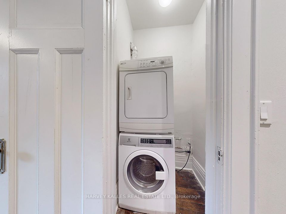 196 Glen Road S 1