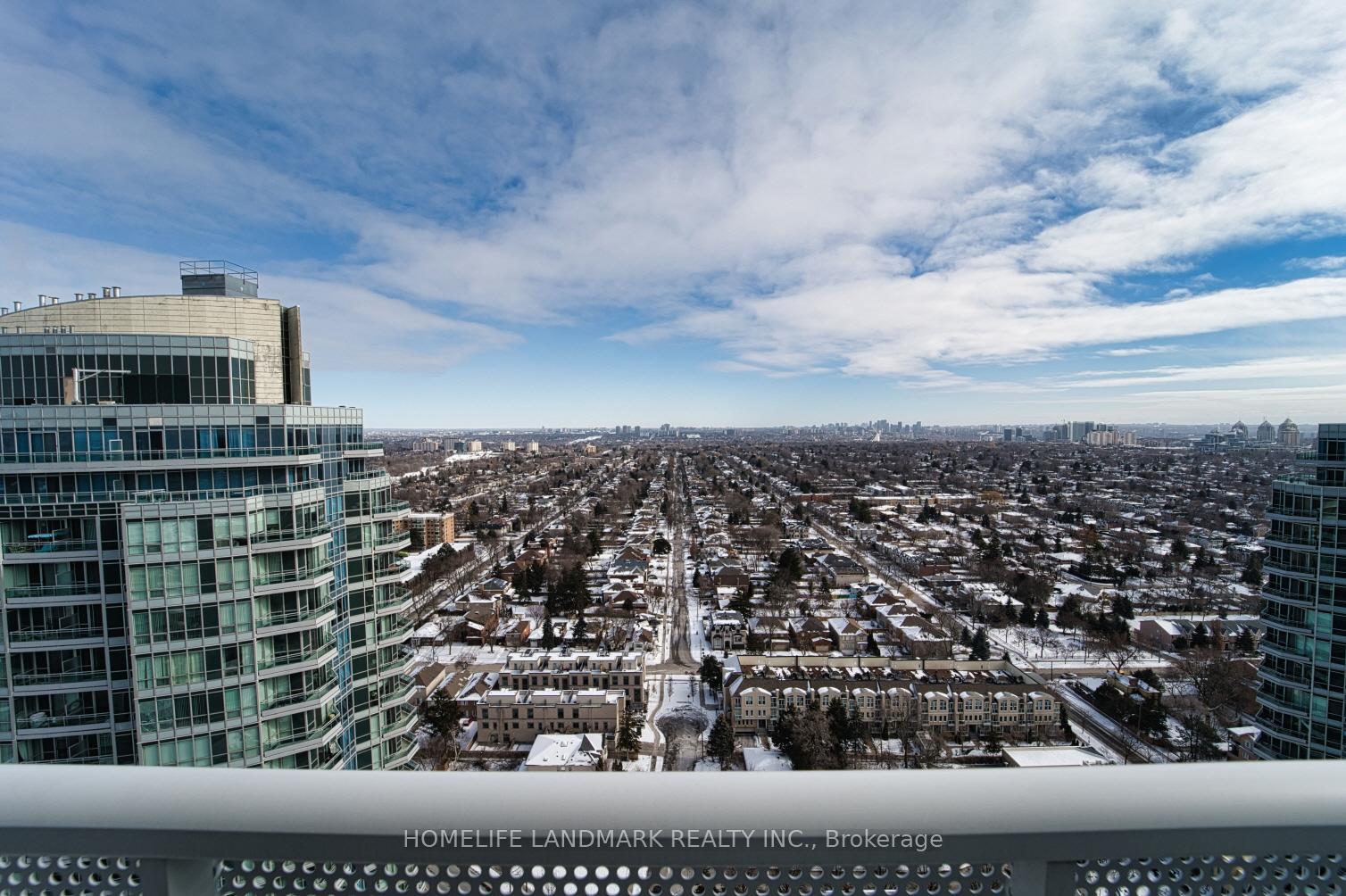 2 Bedrooms Condo at 15 HOLMES,  Toronto For sale