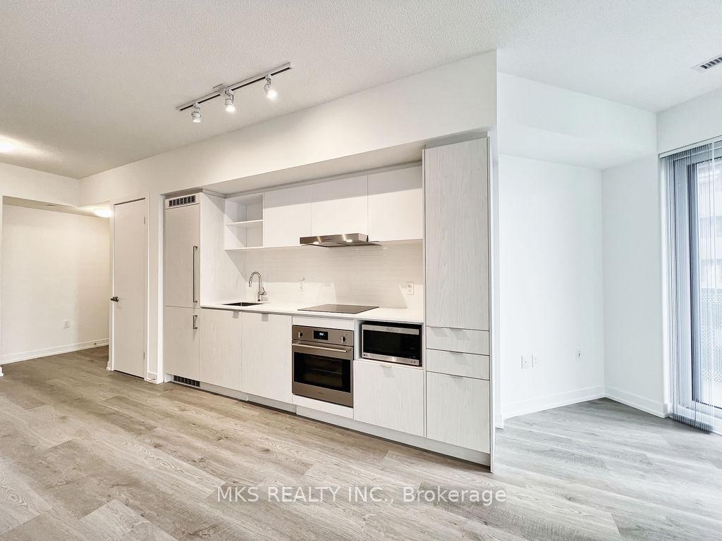 2 Bedrooms Condo at 55 Cooper,  Toronto For sale