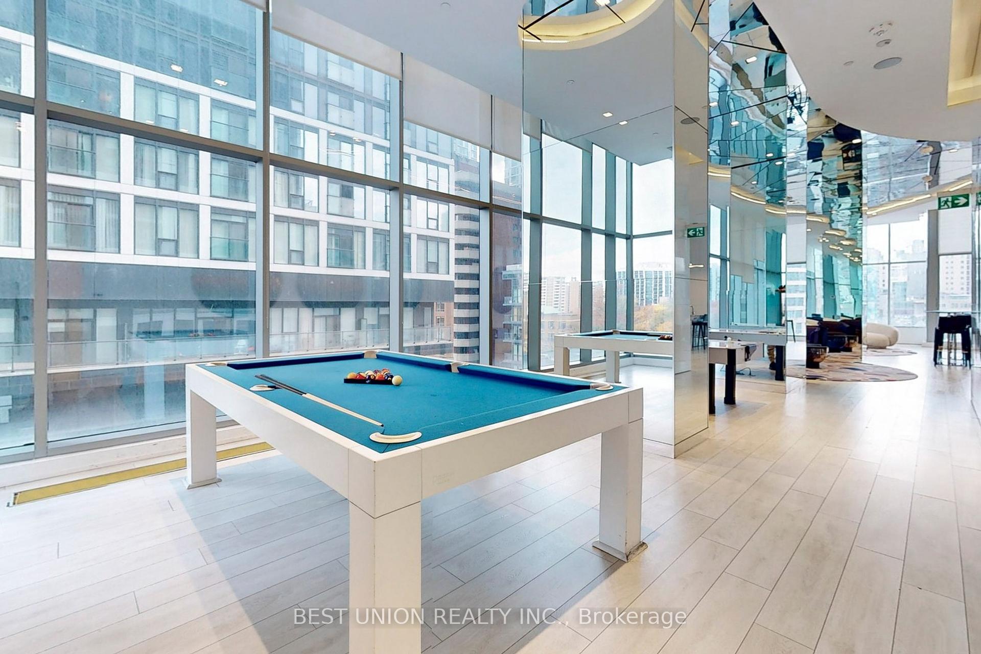 2 Bedrooms Condo at 251 Jarvis, Toronto For sale