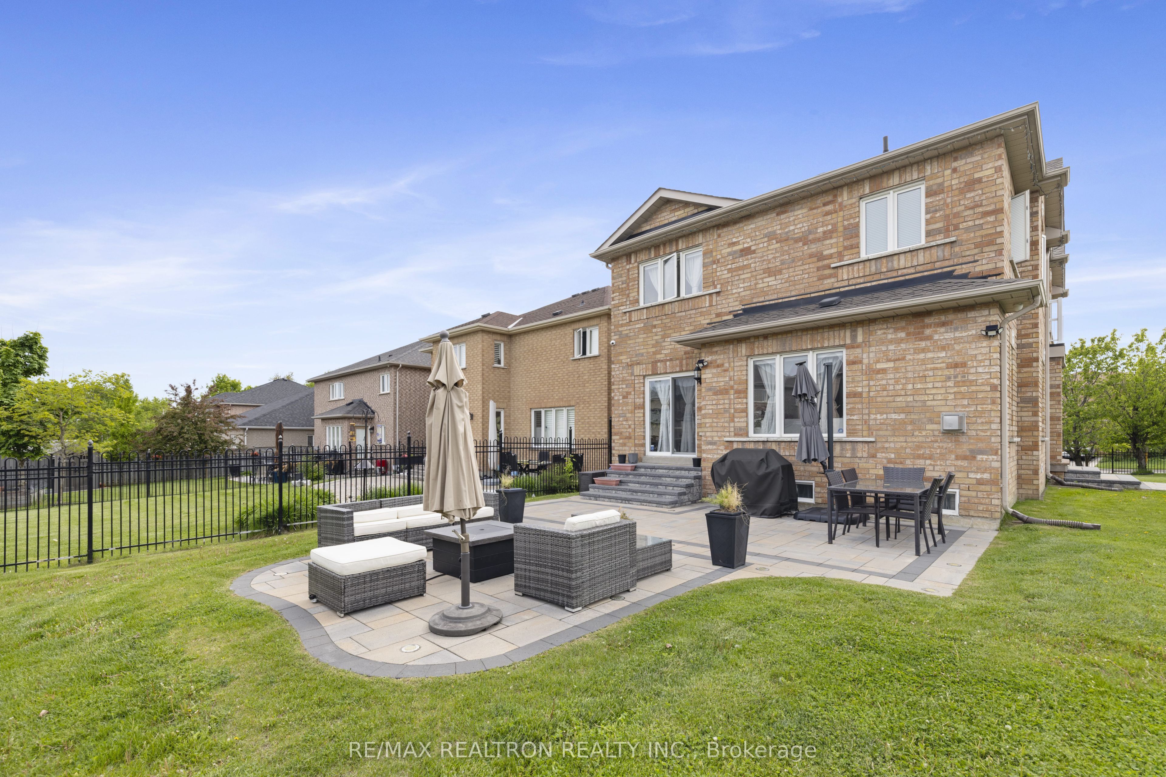 1 Emily Court