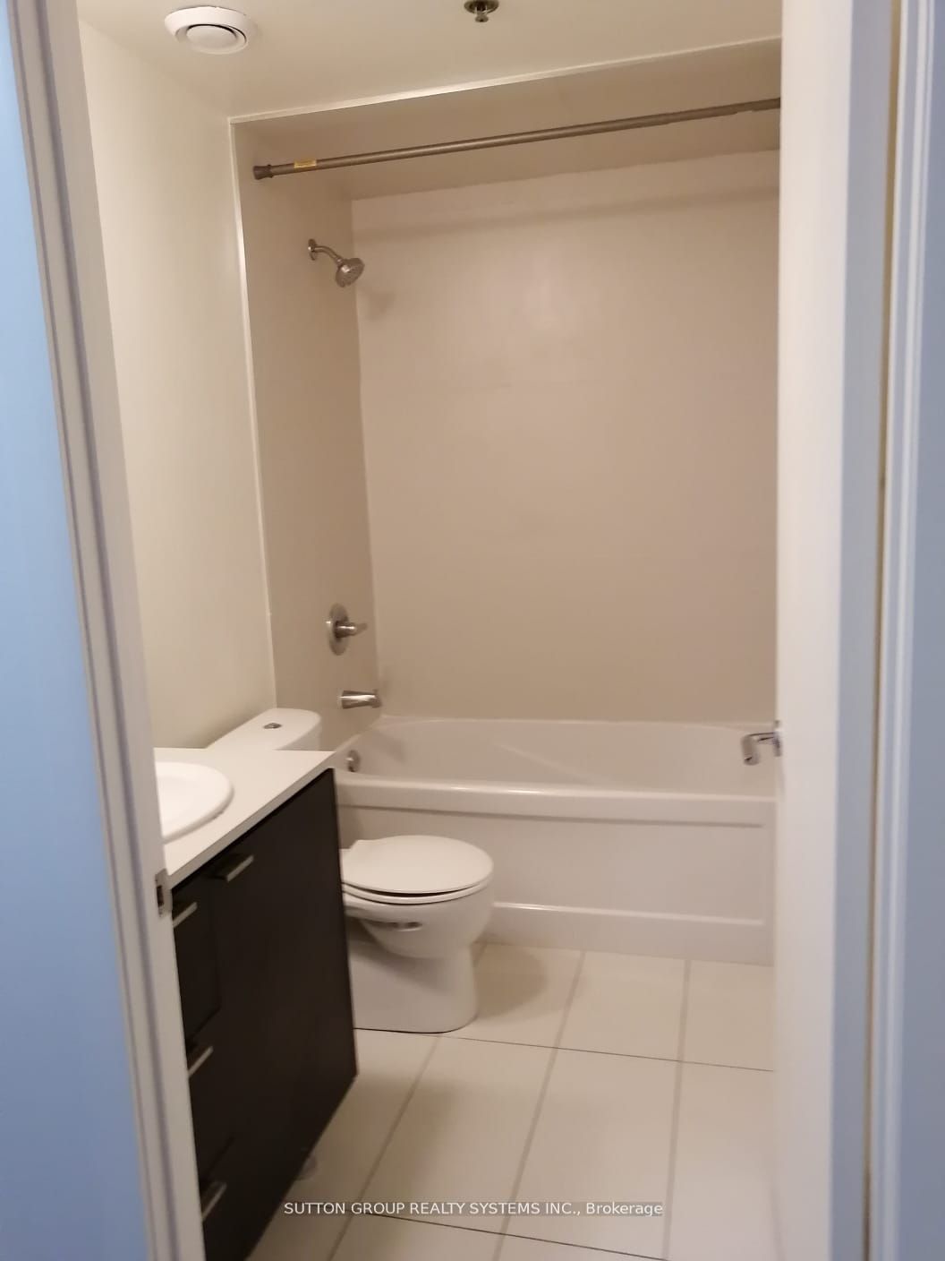 375 King Street W, #1408