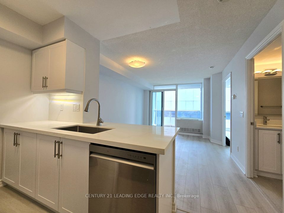 4968 Yonge