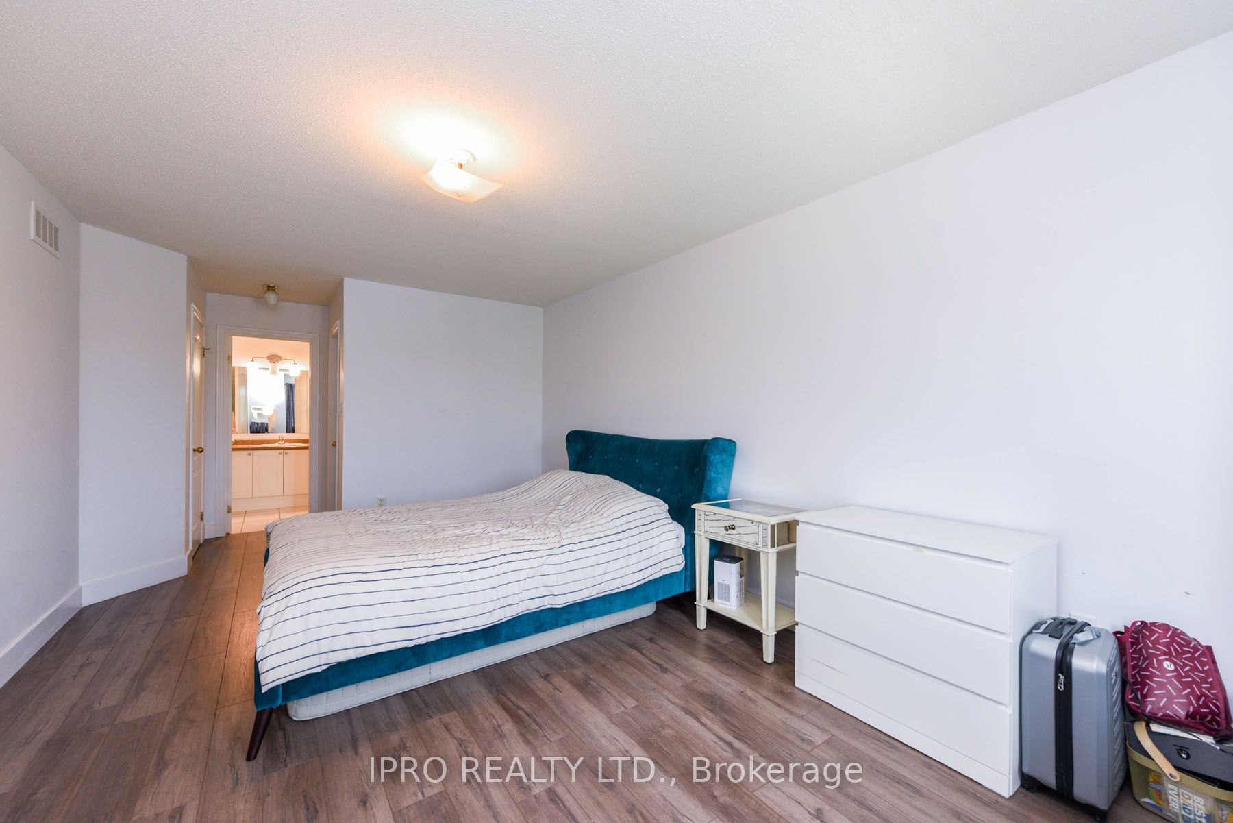 4055 Forest Run Avenue, #17
