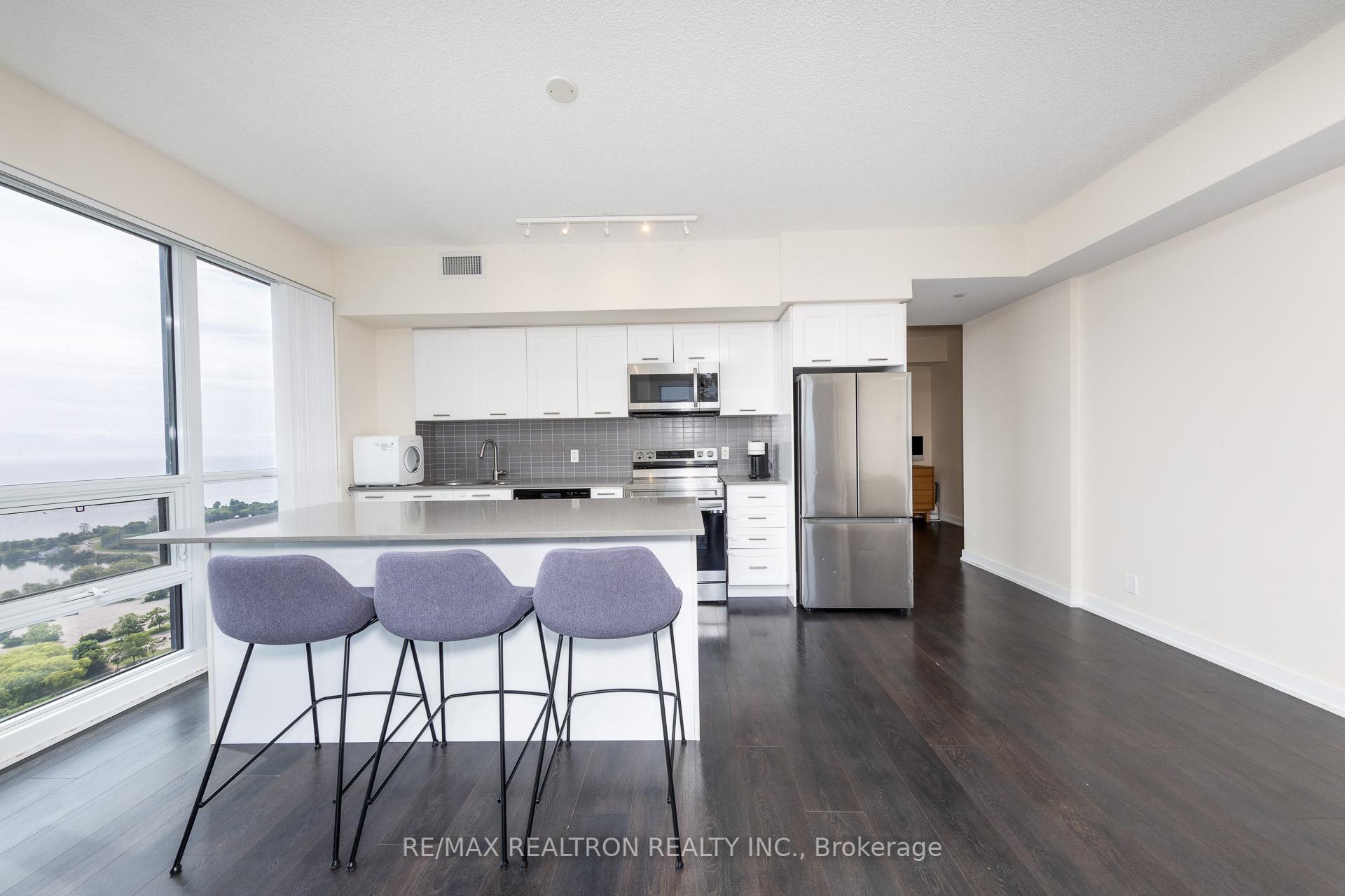 3 Bedrooms Condo at 2200 Lake Shore, Toronto For sale