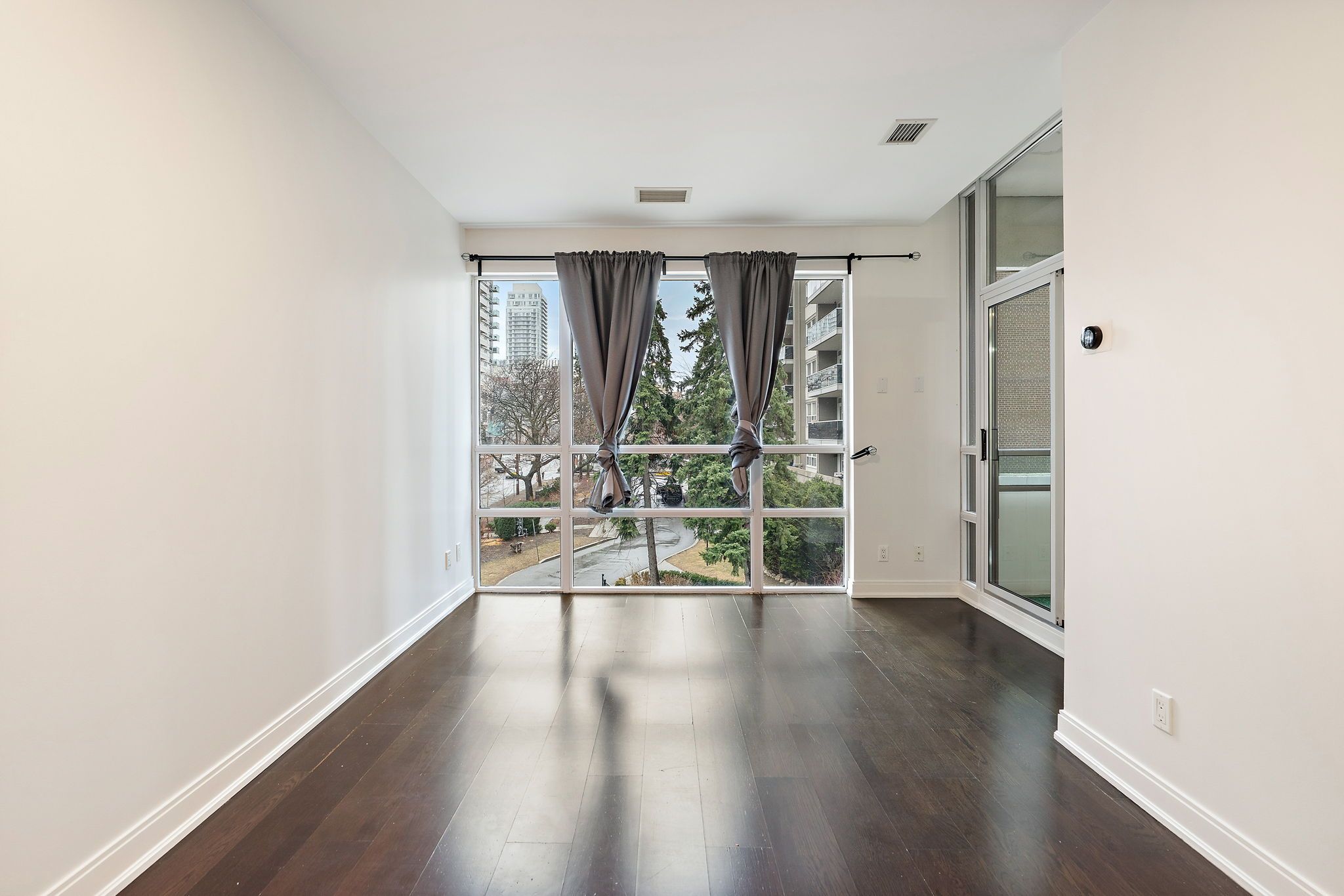 88 Broadway Avenue 316