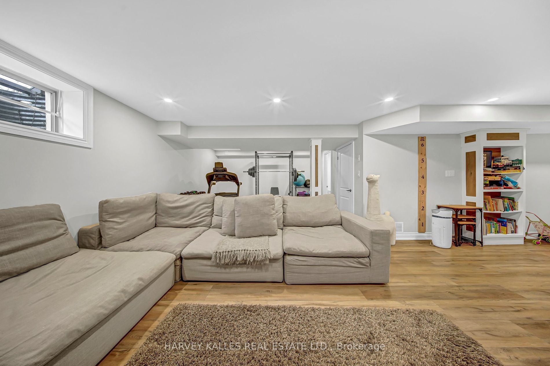106 Shoreview Place