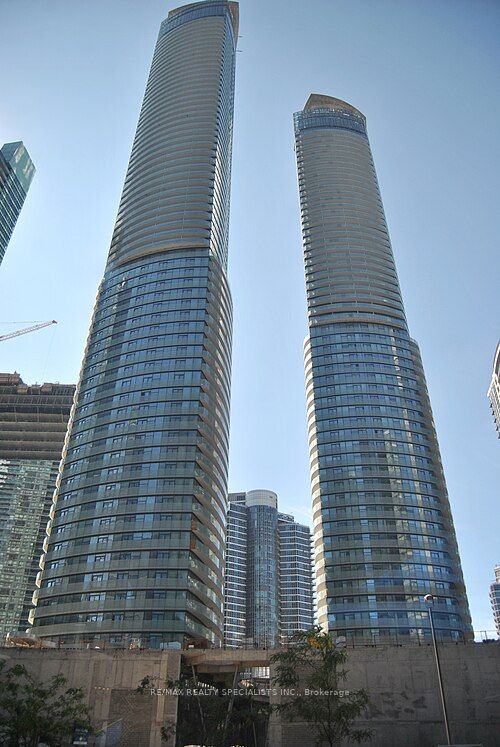 12 YORK Street