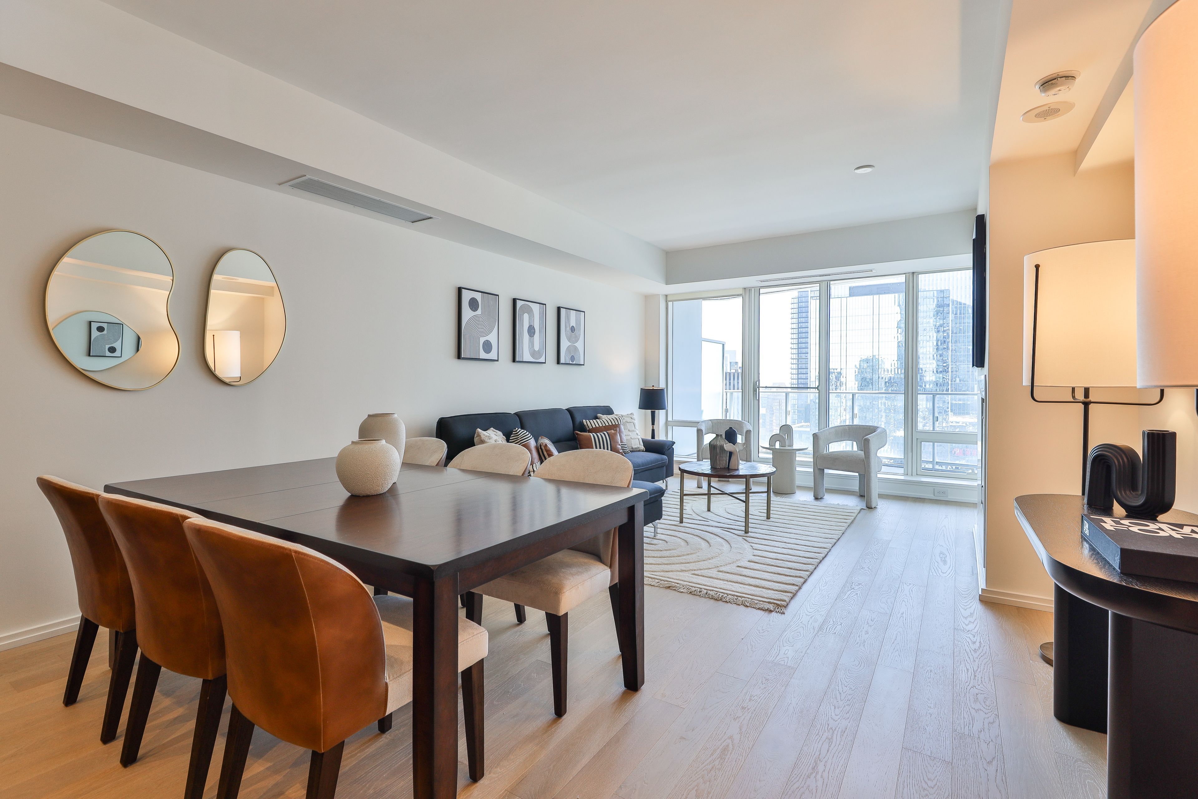 180 University Avenue 3808