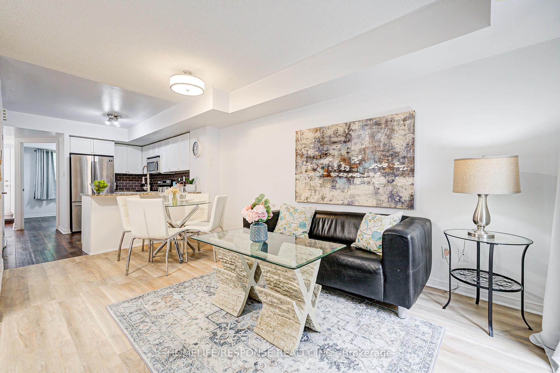 3 Bedrooms Condo at 35 Elsie, Toronto For sale