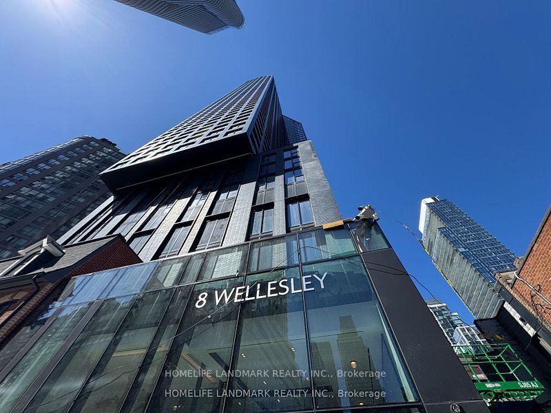 8 Wellesley