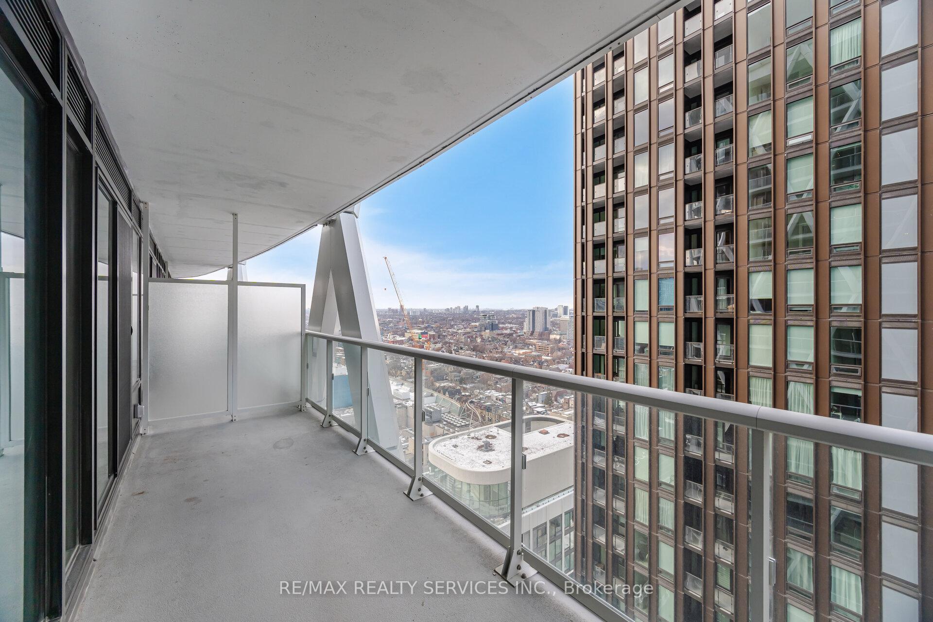 1 Bedroom Condo at 230 Simcoe, Toronto For sale