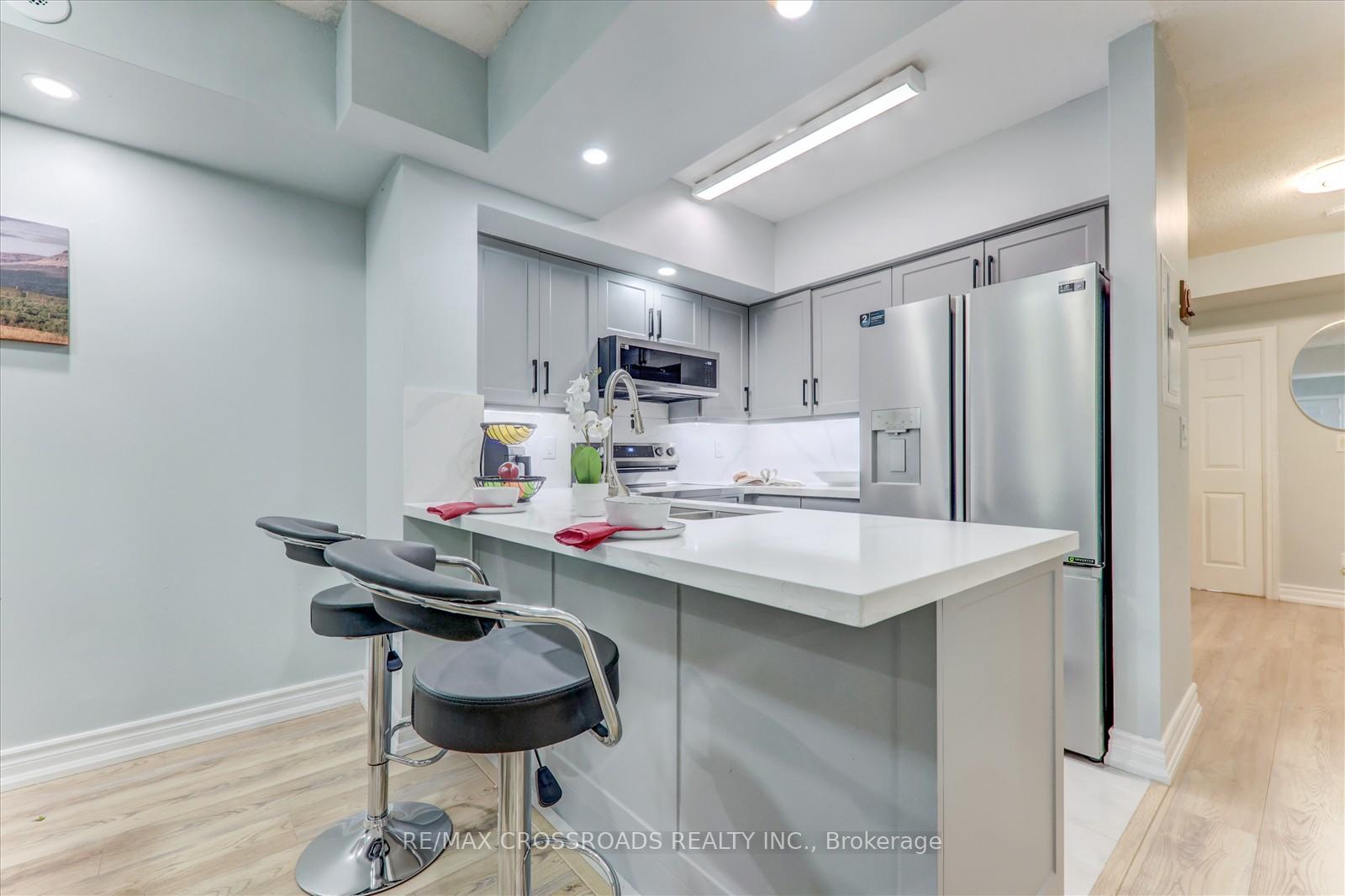 3 Bedrooms Condo at 3047 Finch, Toronto For sale