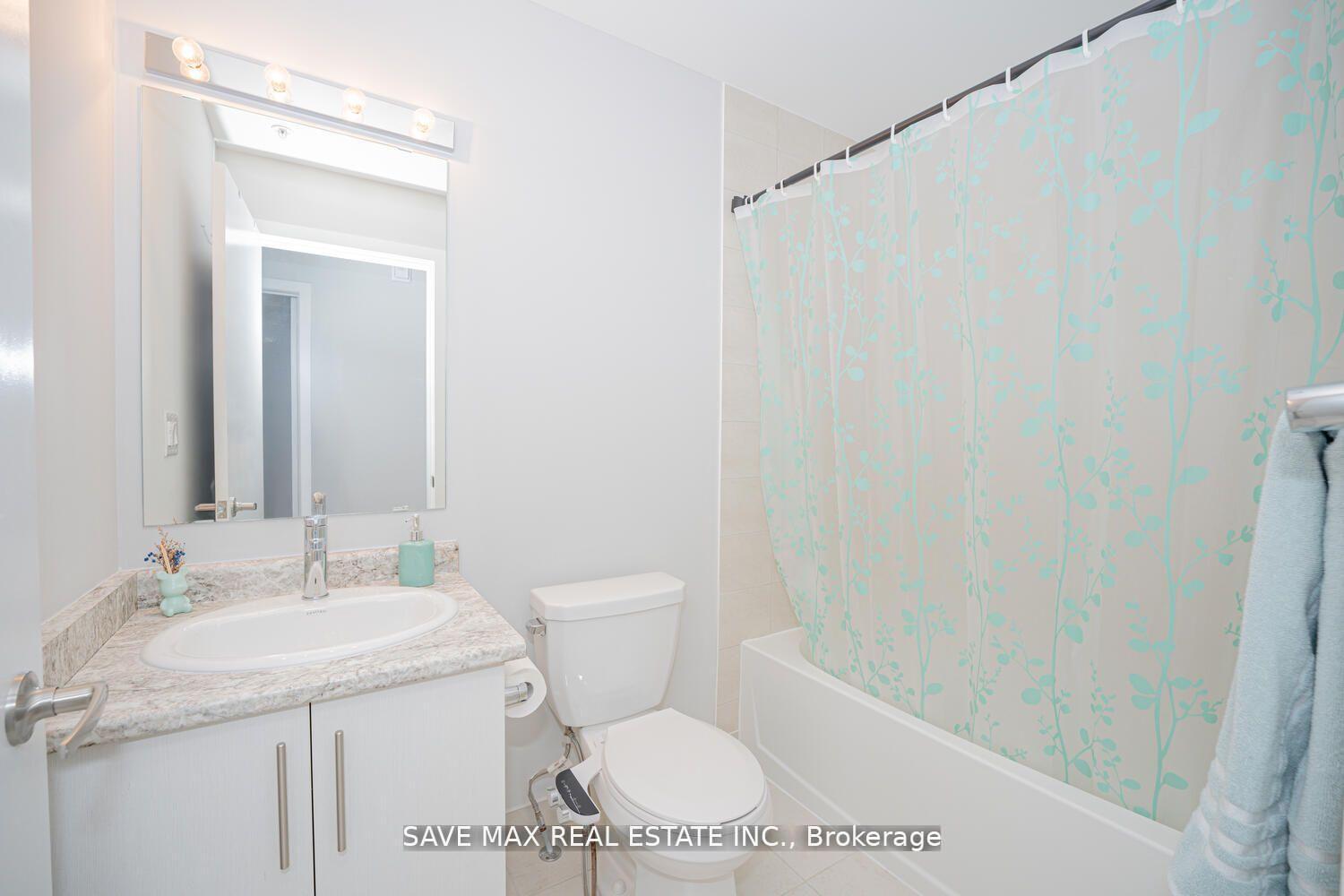 2 Bedrooms Condo at 3472 Widdicombe, Mississauga For sale