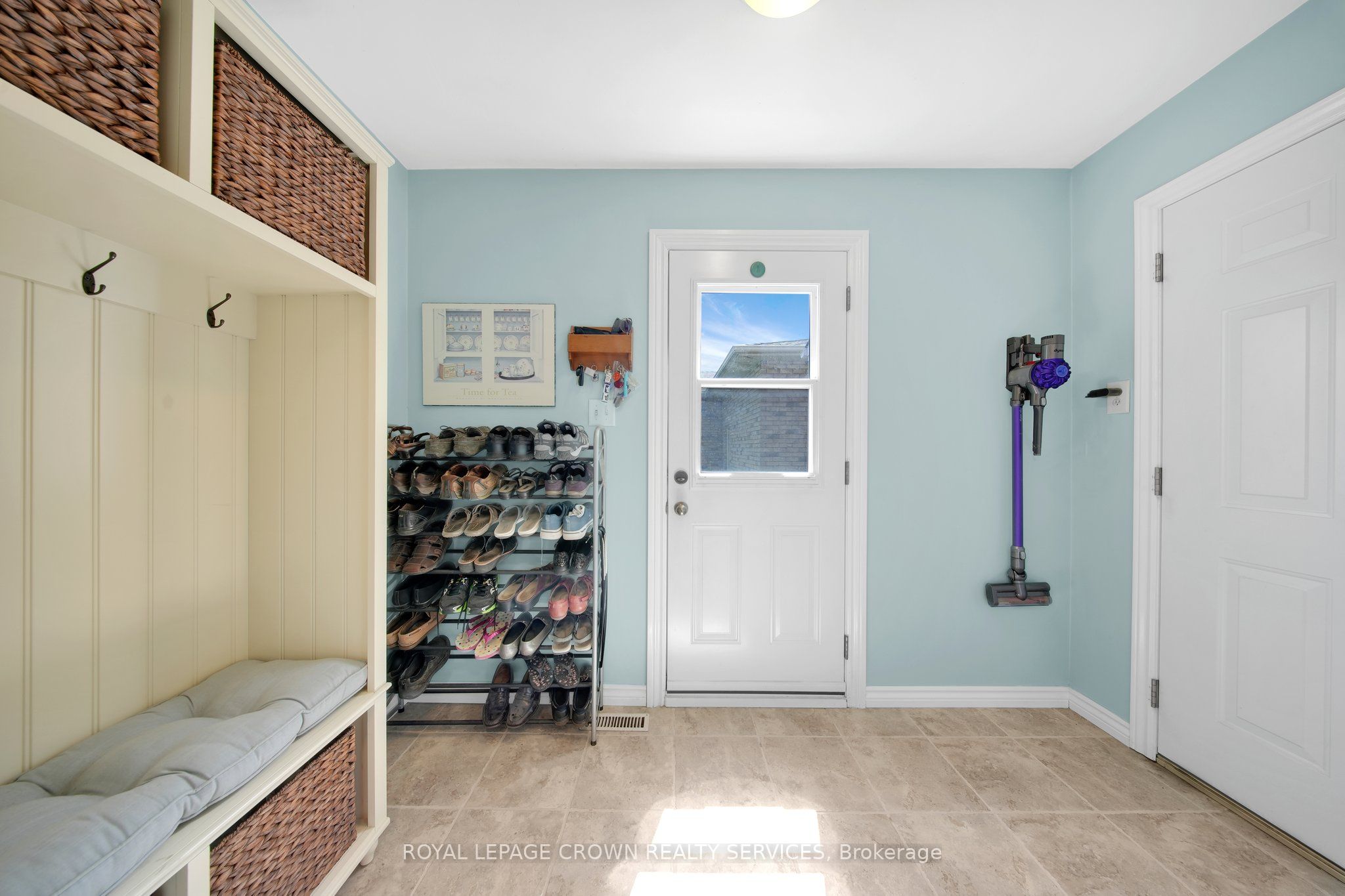 383 Ashworth Drive