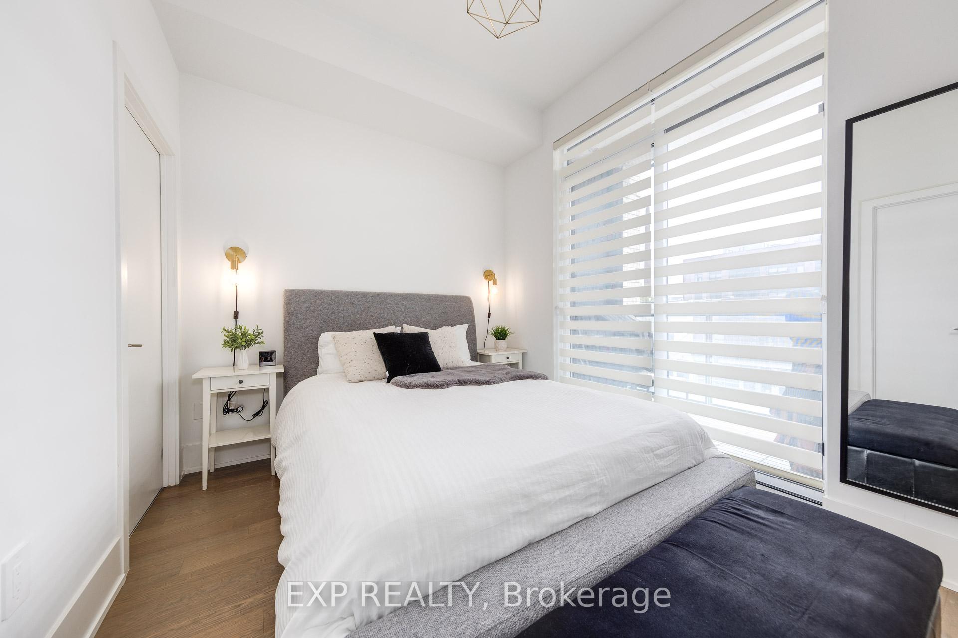 2 Bedrooms Condo at 495 Logan, Toronto For sale