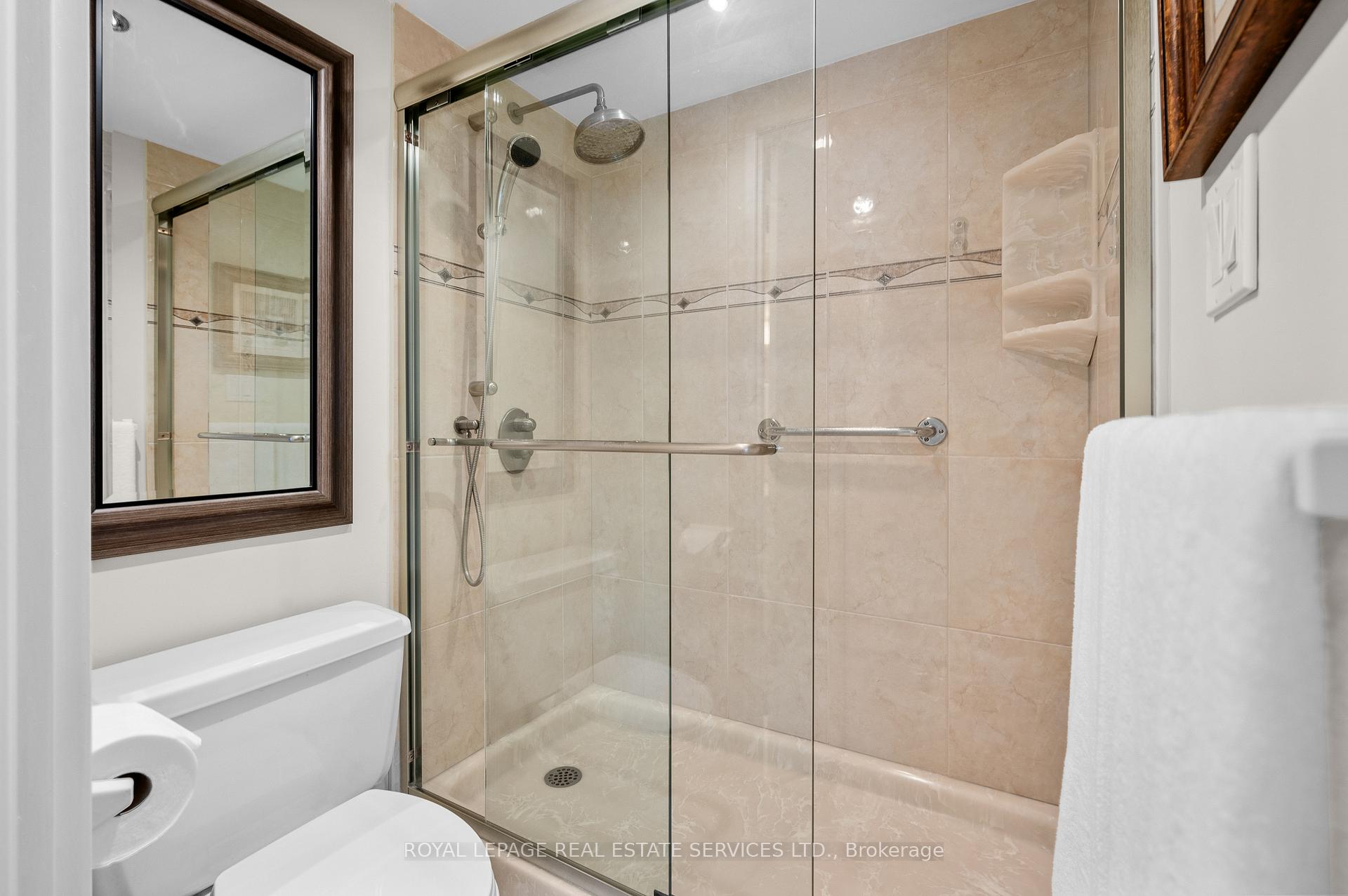2 Bedrooms Condo at 2185 Marine,  Oakville For sale
