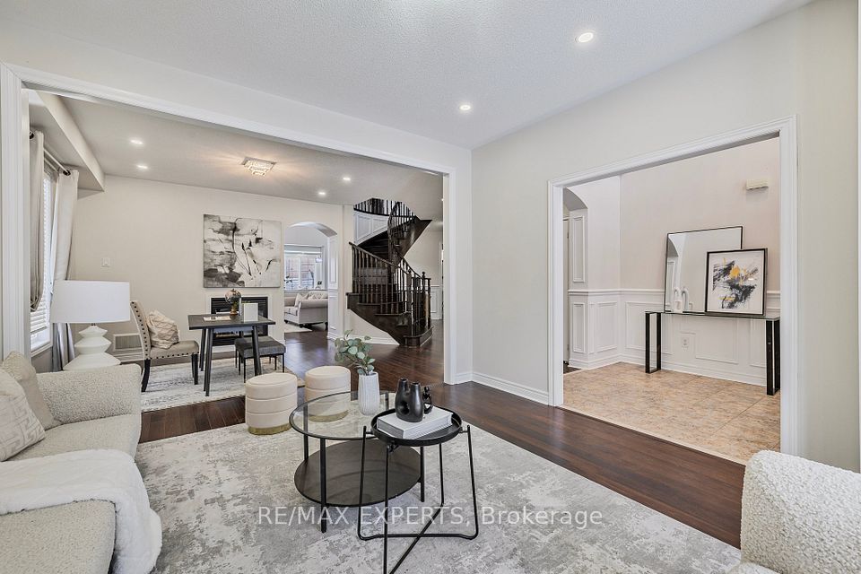 24 Faris Street