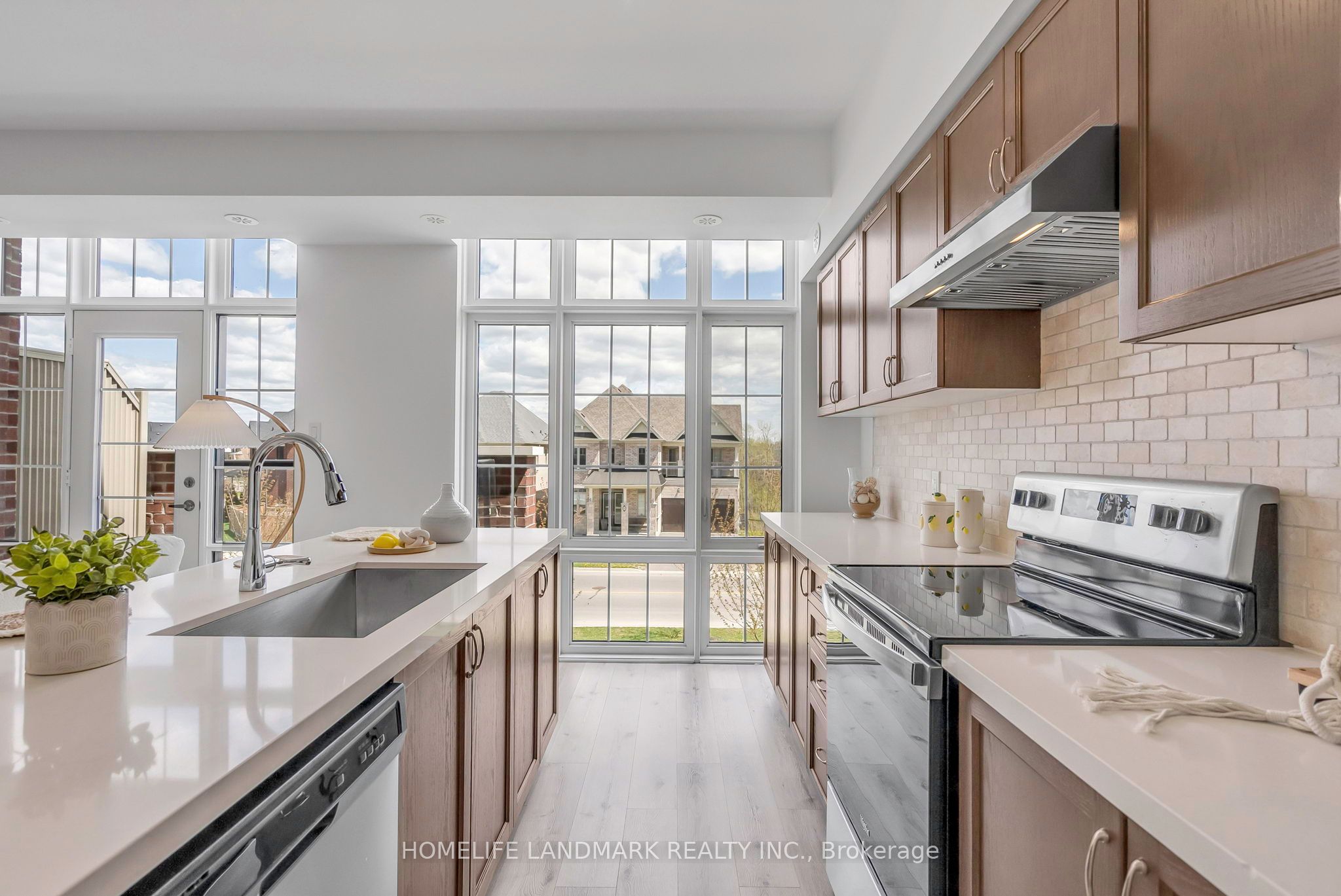 1 Whitaker Way, #417