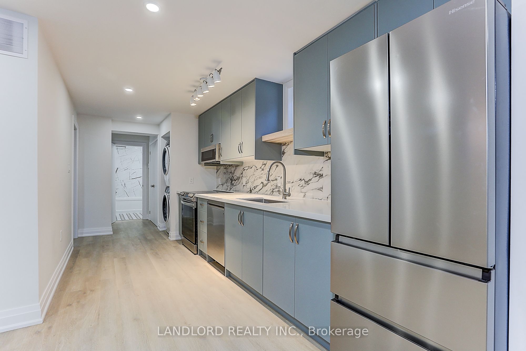 30 Lambton Avenue, #Lower
