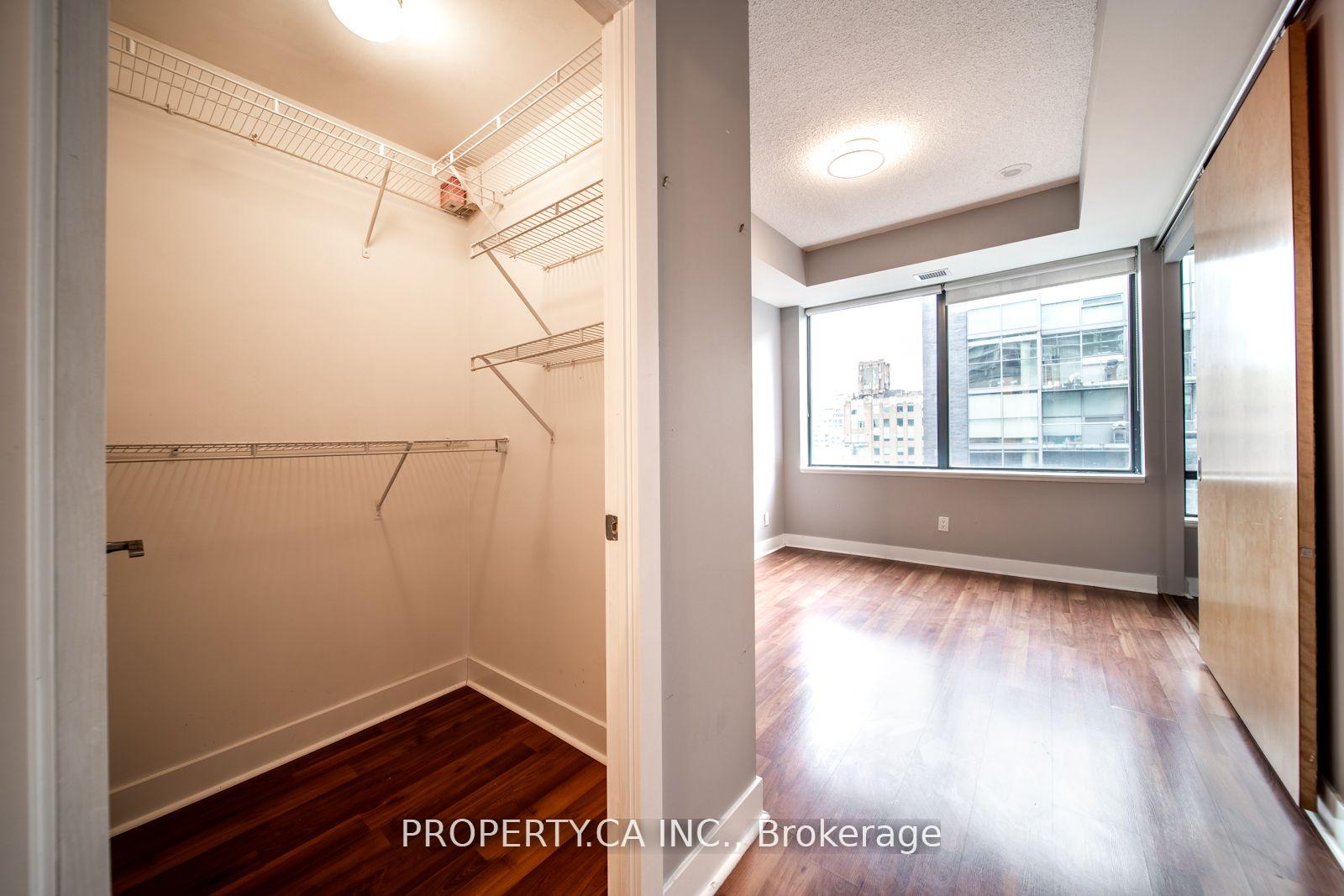 2 Bedrooms Condo at 438 King, Toronto For sale