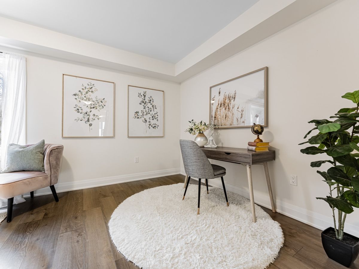 250 Finch Avenue 22